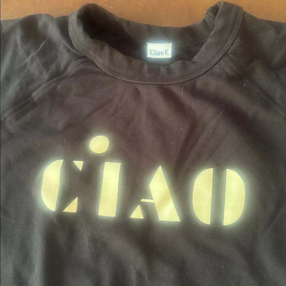 Claire V sweatshirt style tee. Great condition - Picture 2 of 8